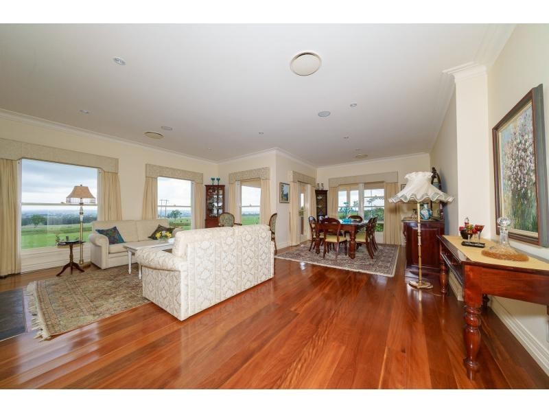 30 Coachmans Drive, Singleton NSW 2330