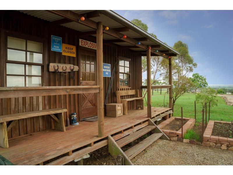 30 Coachmans Drive, Singleton NSW 2330