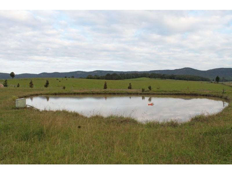 155 Barraba Lane, Quorrobolong NSW 2325