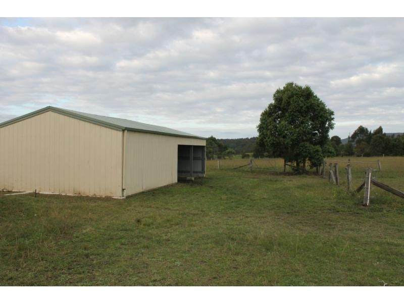 155 Barraba Lane, Quorrobolong NSW 2325