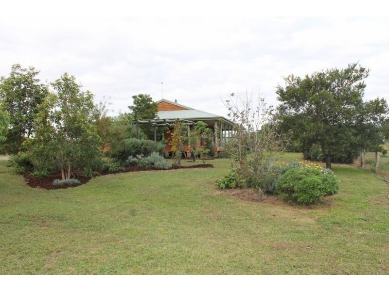 155 Barraba Lane, Quorrobolong NSW 2325