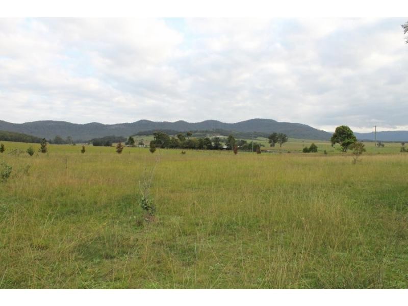 155 Barraba Lane, Quorrobolong NSW 2325