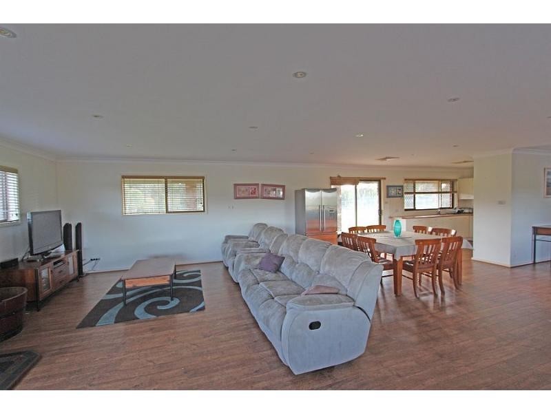 18 Fletcher Street, Nulkaba NSW 2325