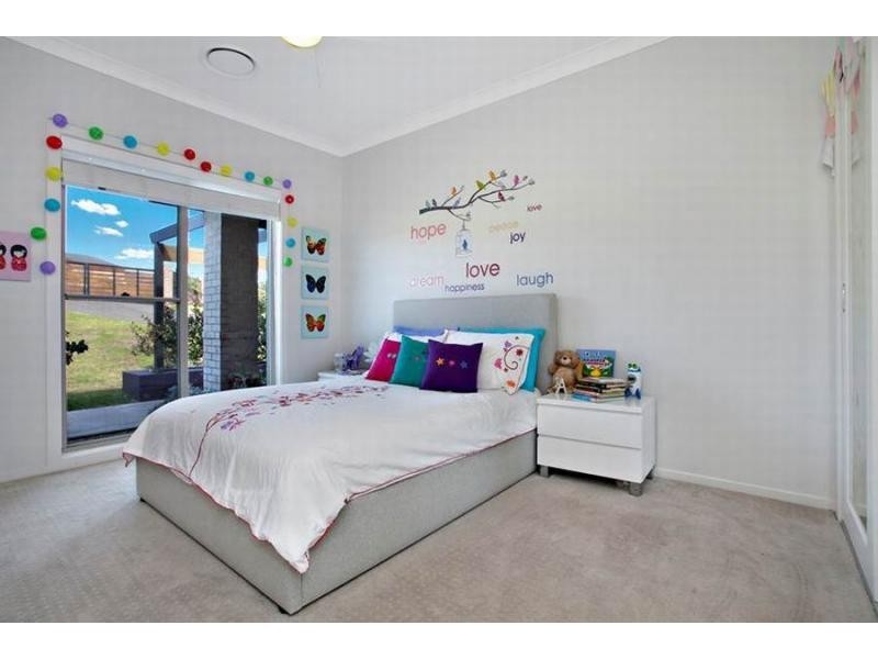 8 Loch Katrine Drive, Lochinvar NSW 2321
