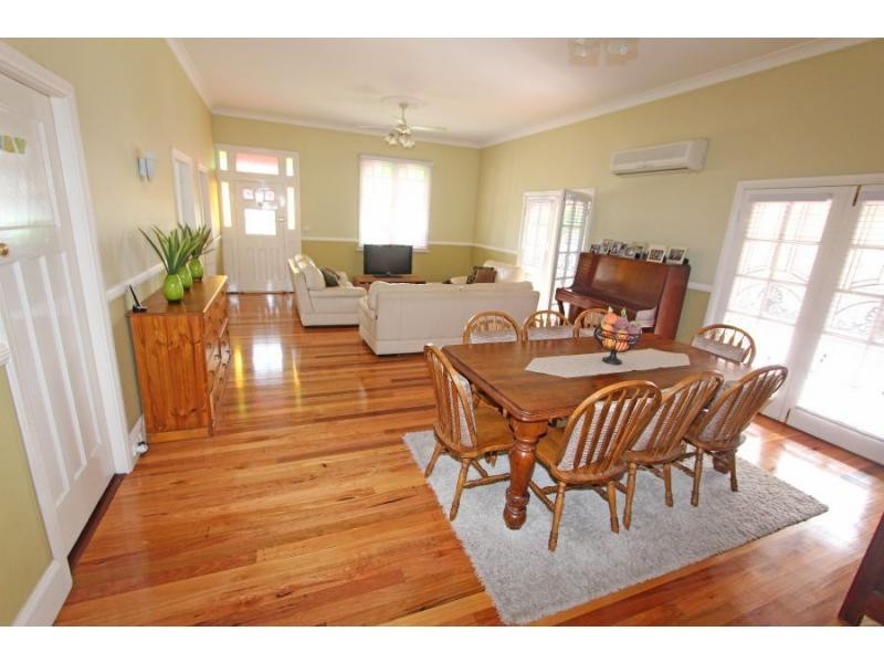 16 Bent Street, Cessnock NSW 2325