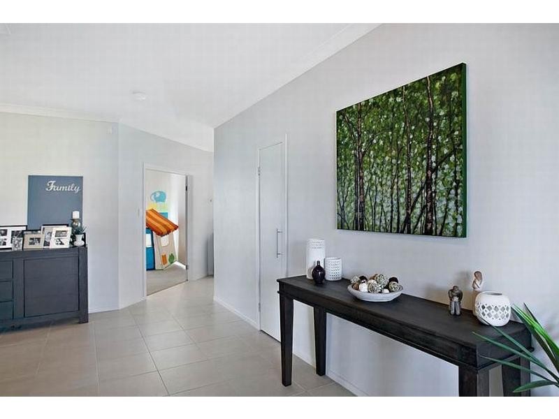 8 Loch Katrine Drive, Lochinvar NSW 2321