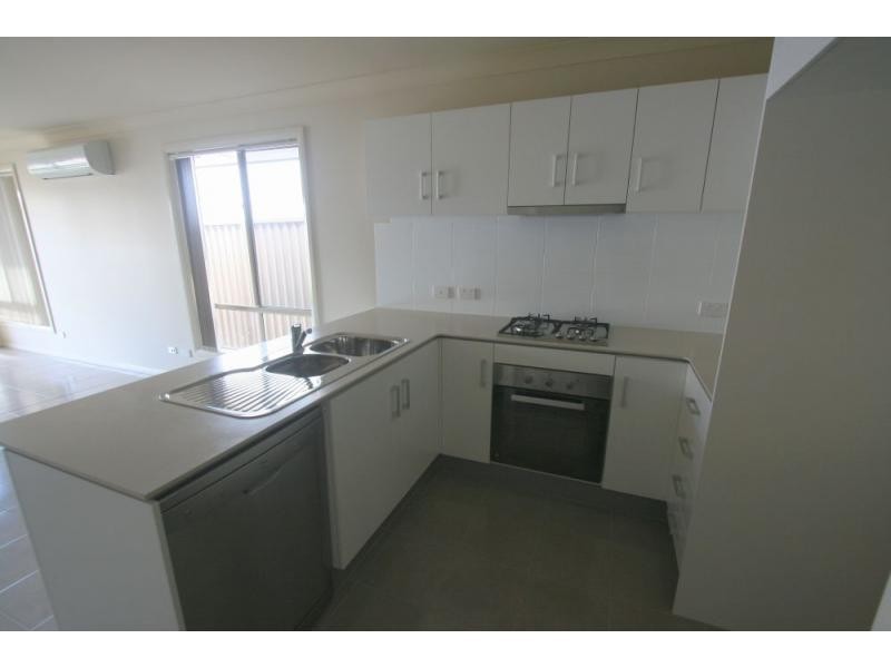 2/1 George Street, Cessnock NSW 2325