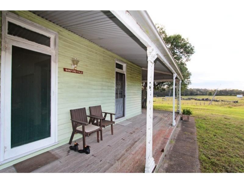 702 Wollombi Road, Bishops Bridge NSW 2326