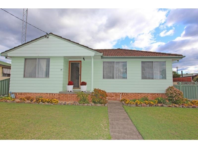 15 Balmoral Avenue, Cessnock NSW 2325