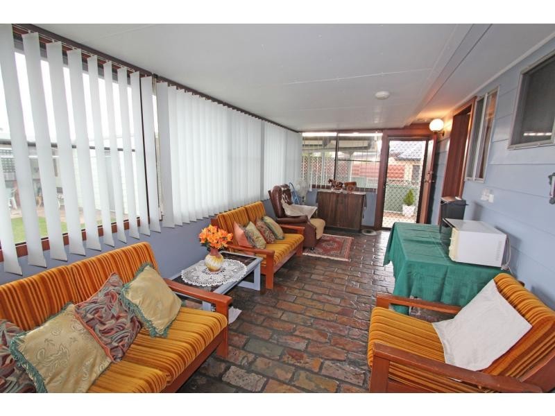 15 Balmoral Avenue, Cessnock NSW 2325