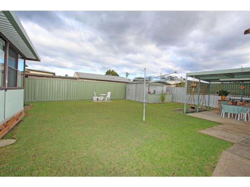 15 Balmoral Avenue, Cessnock NSW 2325