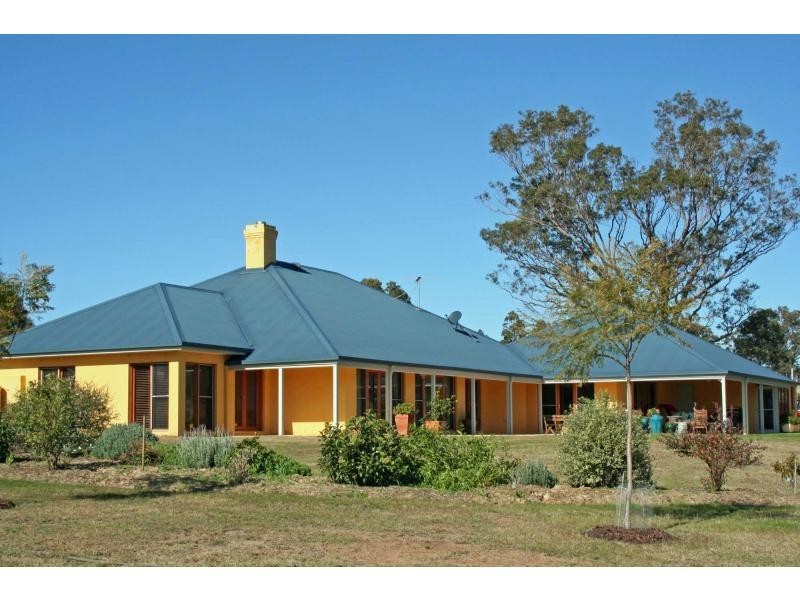 141 Camp Road, Lovedale NSW 2325