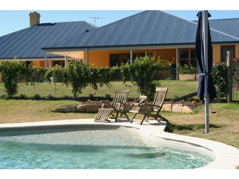 141 Camp Road, Lovedale NSW 2325