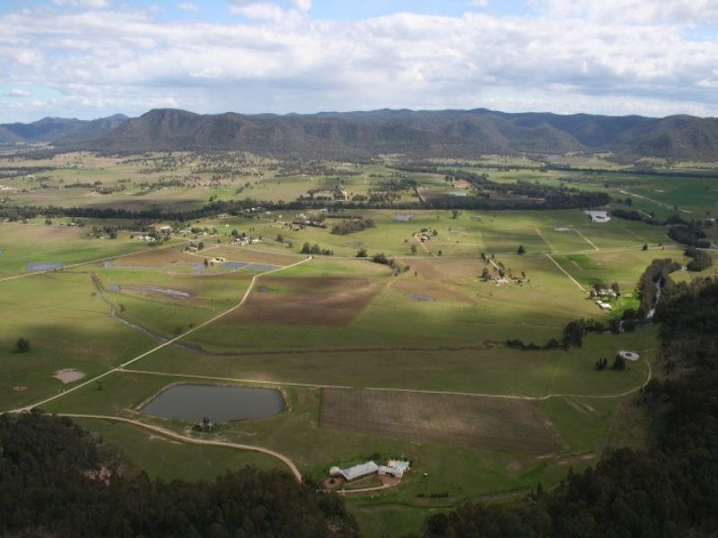 1297 Broke Road, Broke NSW 2330