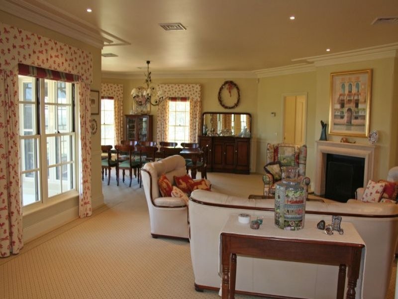 25 Londons Road, Lovedale NSW 2325