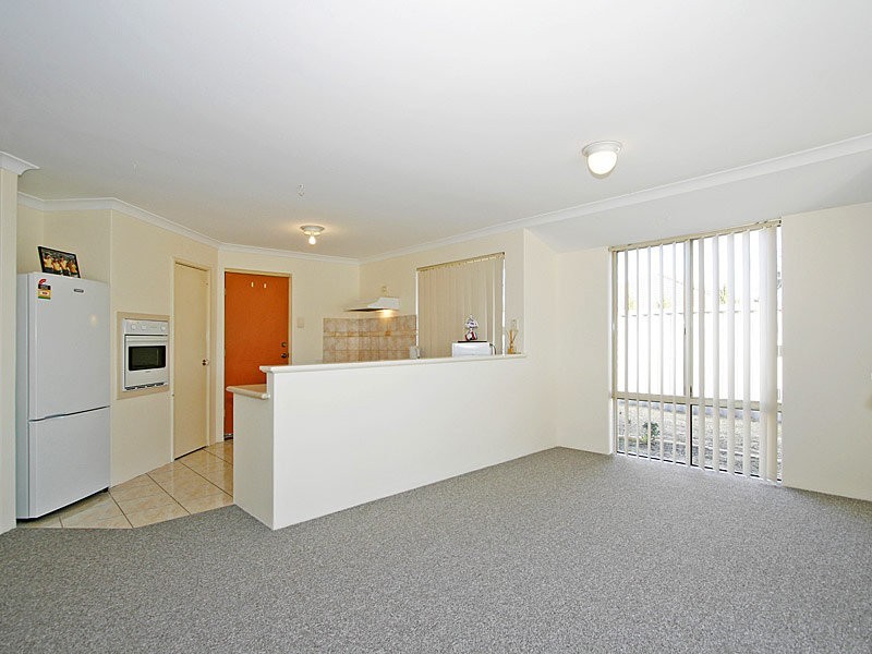 9 Hudleston Rise, Alexander Heights WA 6064