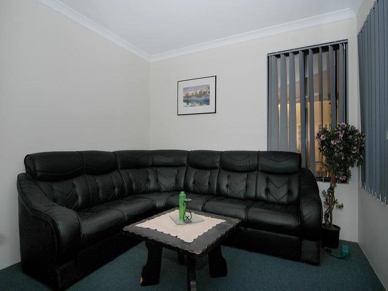130 Culloton Crescent, Balga WA 6061
