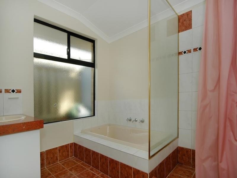 130 Culloton Crescent, Balga WA 6061