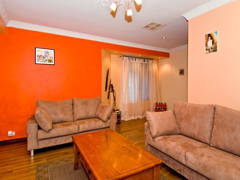 5 Halwest Way, Alexander Heights WA 6064