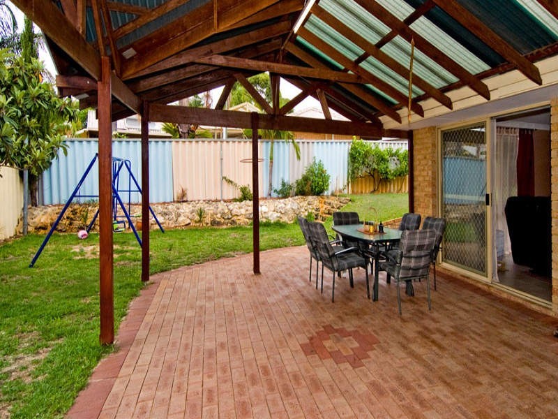 5 Halwest Way, Alexander Heights WA 6064