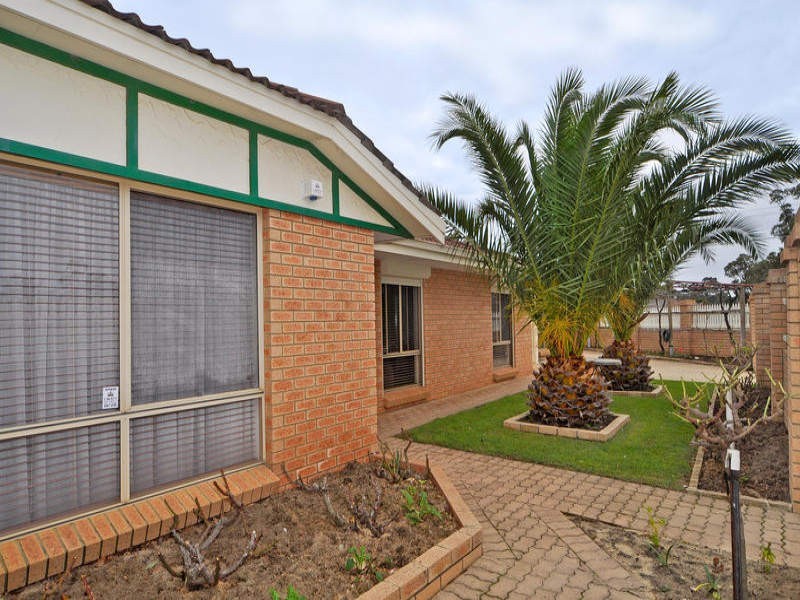 2 Rowe Court, Westminster WA 6061