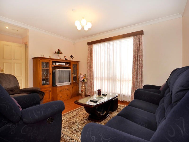 2 Rowe Court, Westminster WA 6061