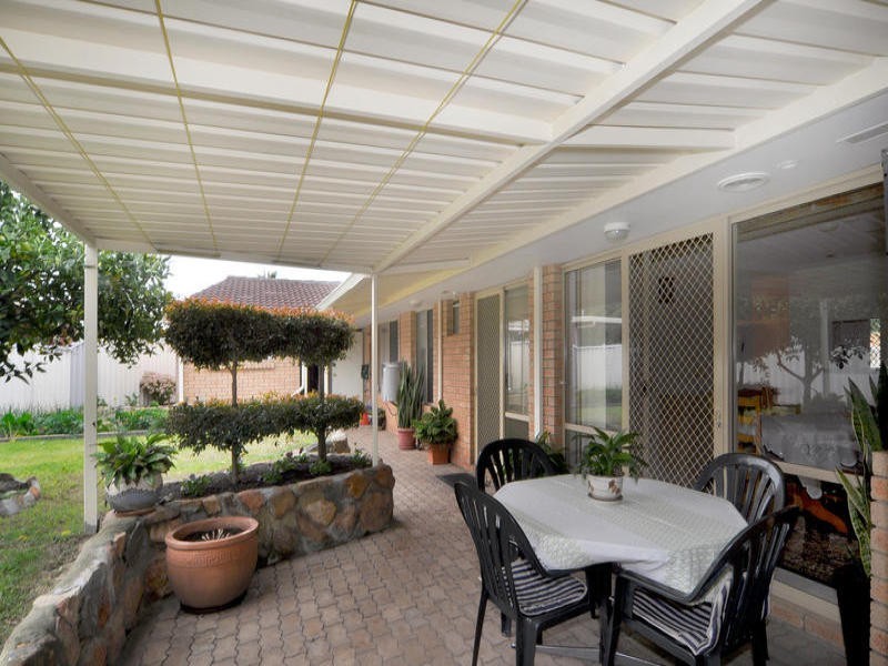 2 Rowe Court, Westminster WA 6061