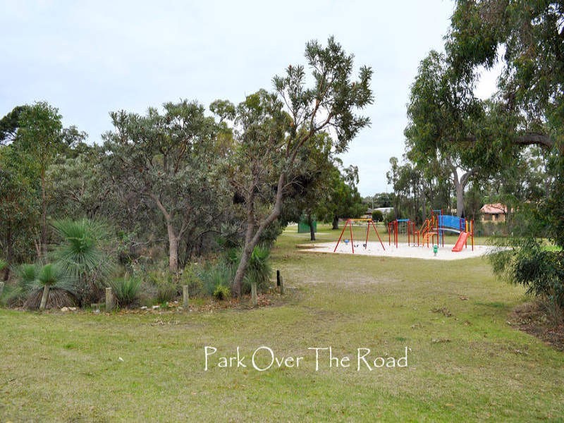 2 Rowe Court, Westminster WA 6061