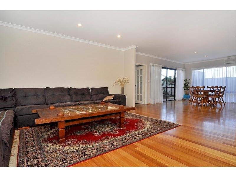 21 Bologna Vista, Landsdale WA 6065