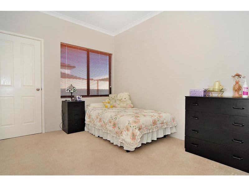 21 Bologna Vista, Landsdale WA 6065