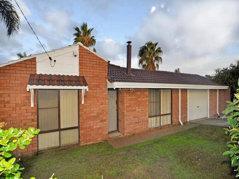 14 Dampier Loop, Mirrabooka WA 6061