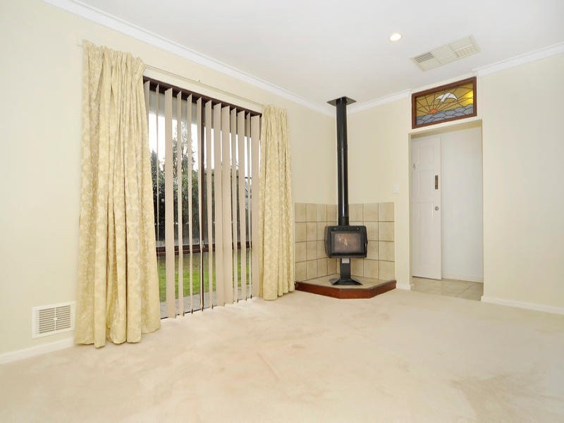 14 Dampier Loop, Mirrabooka WA 6061