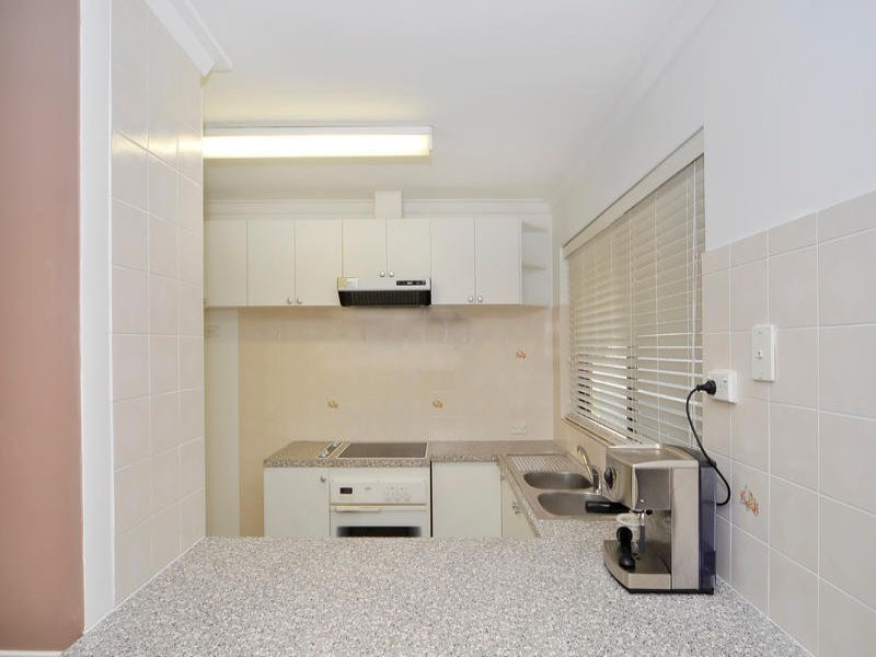 14 Dampier Loop, Mirrabooka WA 6061