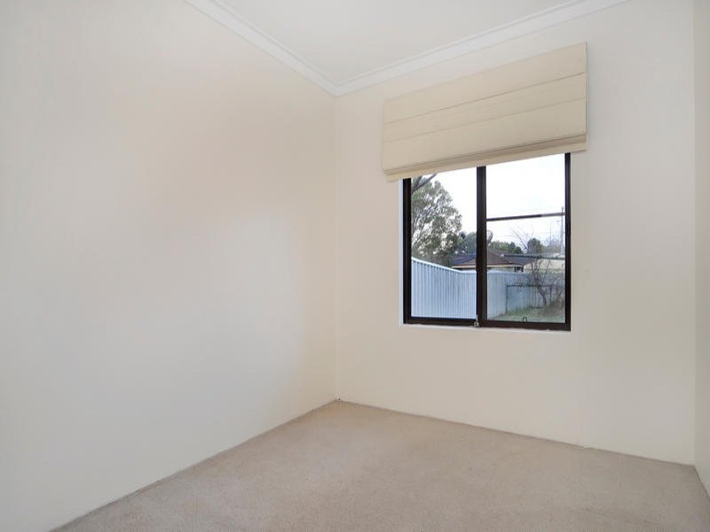 14 Dampier Loop, Mirrabooka WA 6061