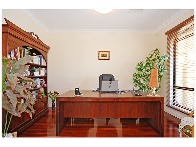 36 Fairland Loop, Madeley WA 6065