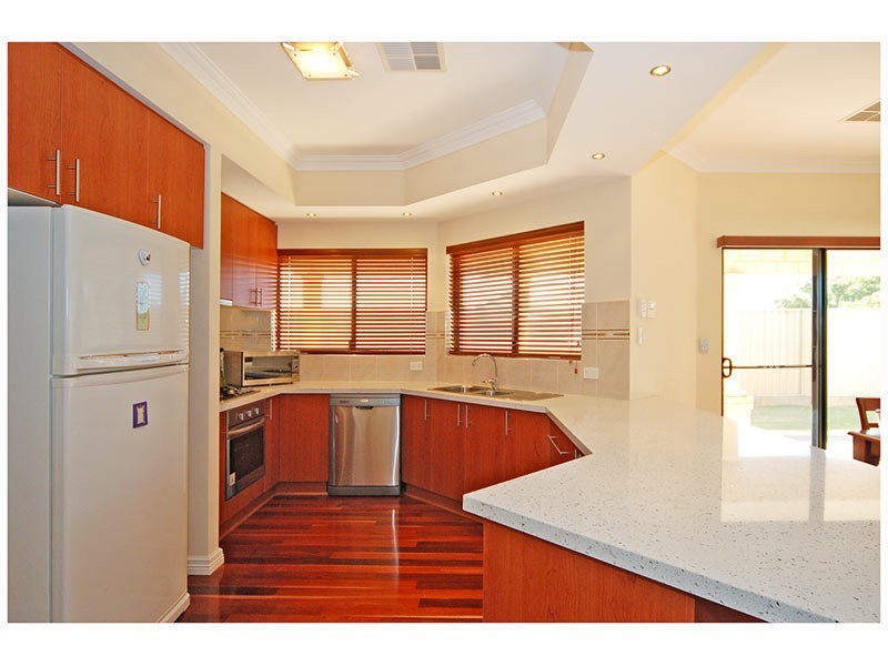 36 Fairland Loop, Madeley WA 6065