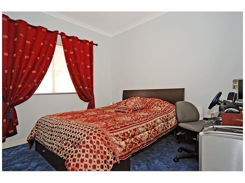 36 Fairland Loop, Madeley WA 6065