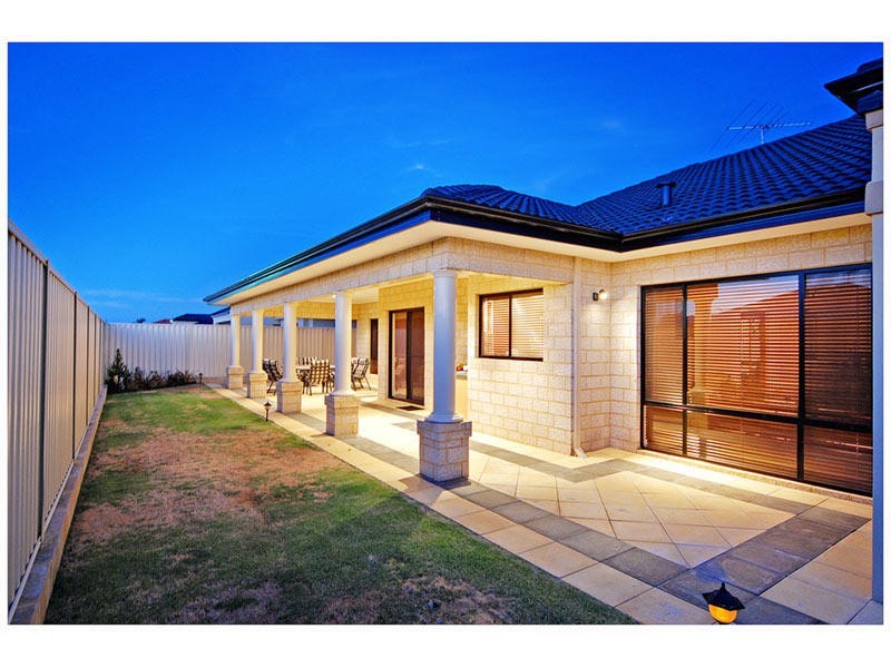 36 Fairland Loop, Madeley WA 6065