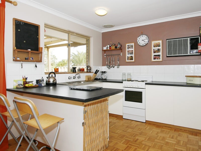 41 Dampier Loop, Mirrabooka WA 6061