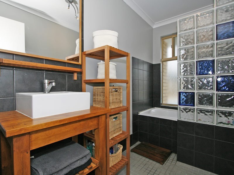 41 Dampier Loop, Mirrabooka WA 6061