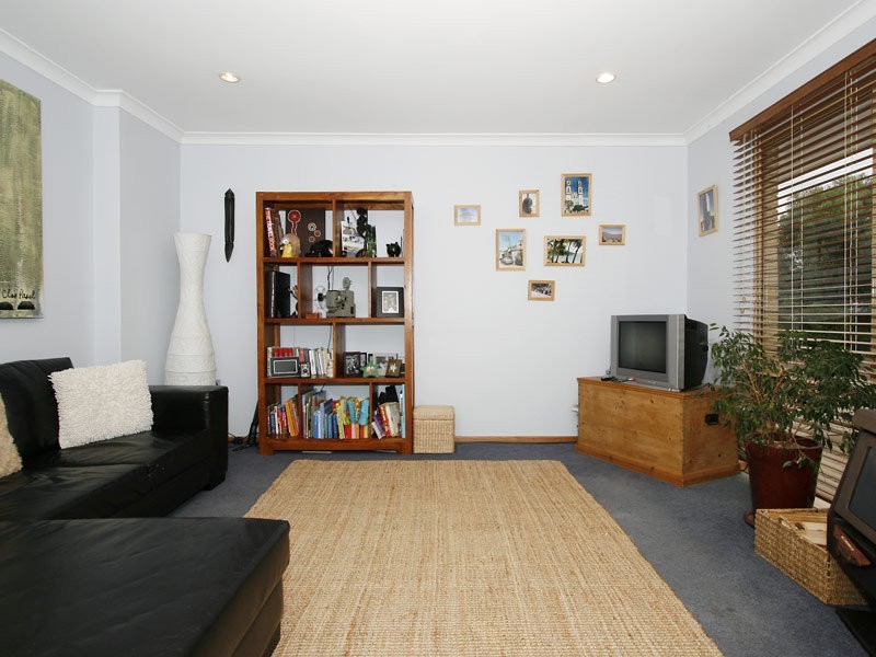 41 Dampier Loop, Mirrabooka WA 6061