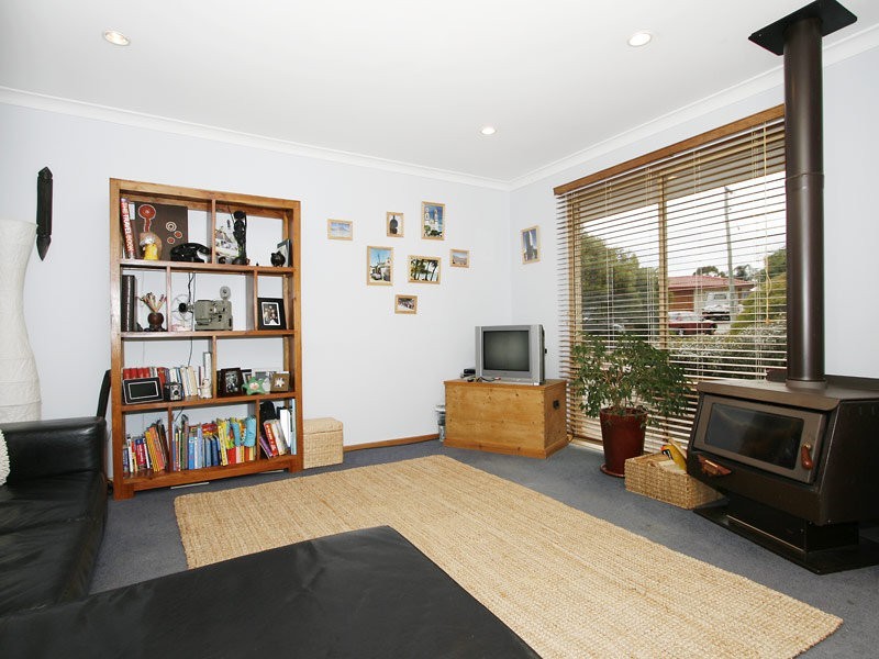 41 Dampier Loop, Mirrabooka WA 6061