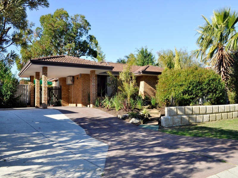 3 Duval Court, Marangaroo WA 6064