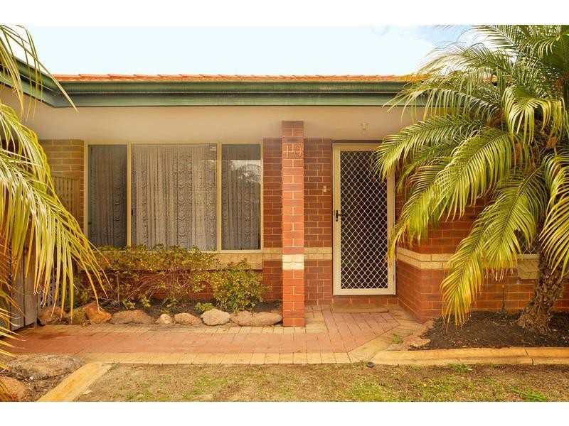 10 Yerilla Glen, Ballajura WA 6066