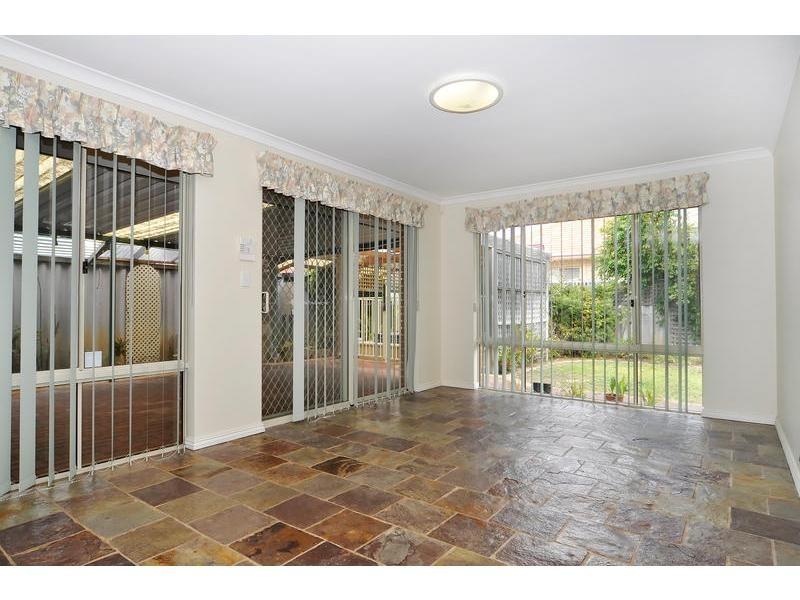 10 Yerilla Glen, Ballajura WA 6066