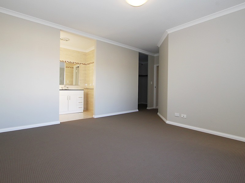 2/2 Bologna Vista, Landsdale WA 6065