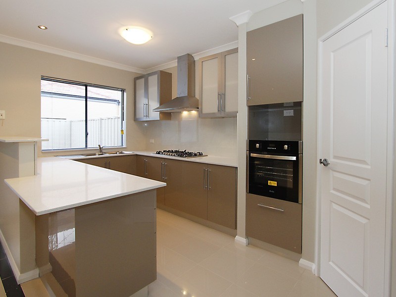 2/2 Bologna Vista, Landsdale WA 6065