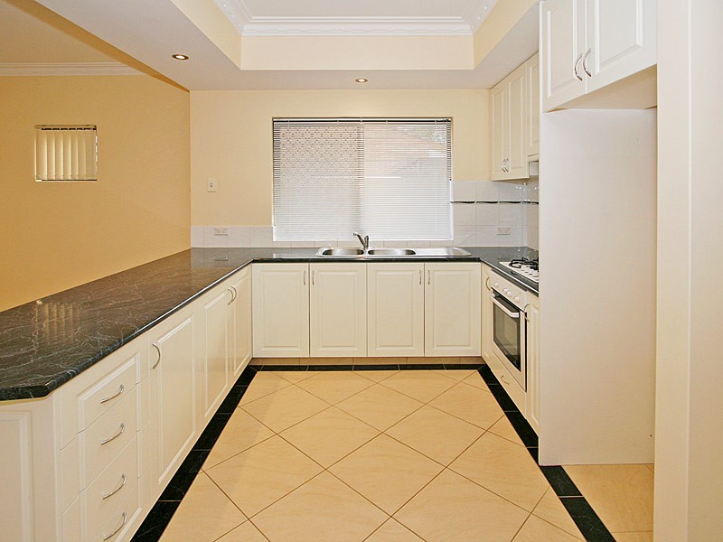 3/15 Sutherland Street, Westminster WA 6061