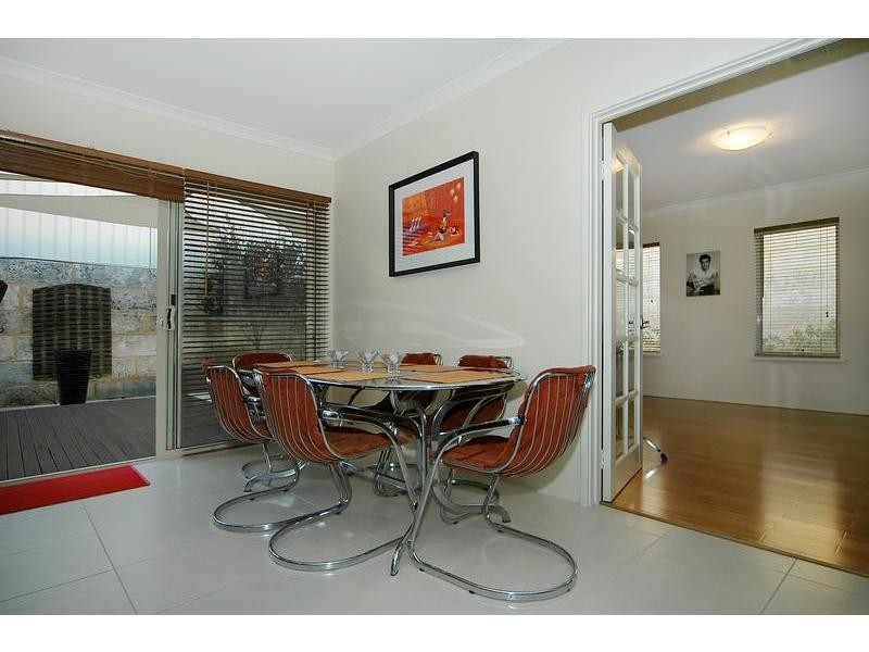 11 Bryanston Pass, Madeley WA 6065