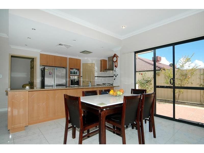 7 Lairbeck Street, Darch WA 6065